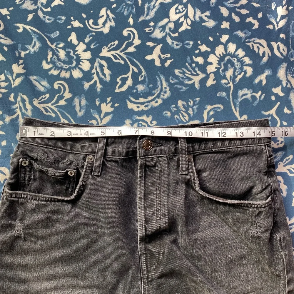 Agolde Black Distressed High-Rise Denim Shorts - Picture 4 of 10